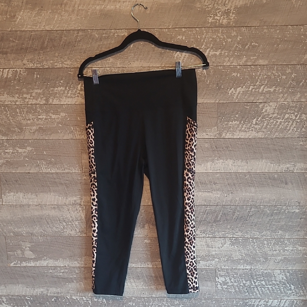 ZYIA Black Active Leggings